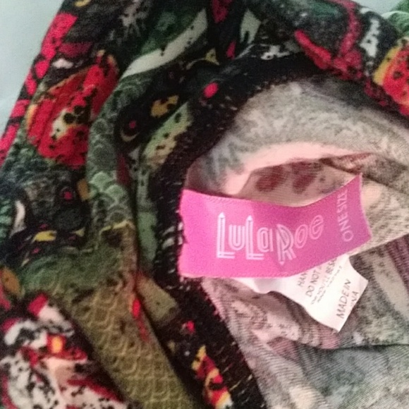 Christmas-themed lularoe leggings. - Picture 3 of 3